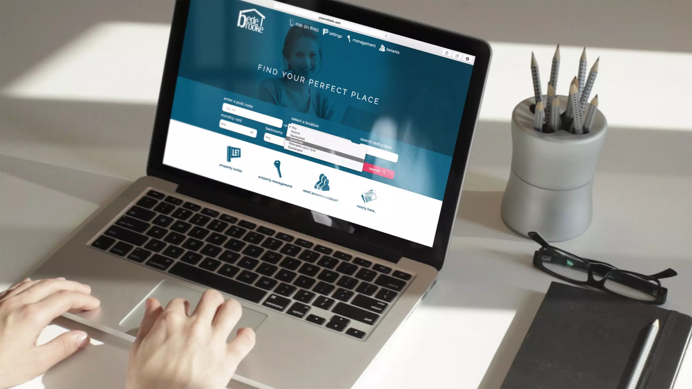 BedeBrooke website displayed on a laptop